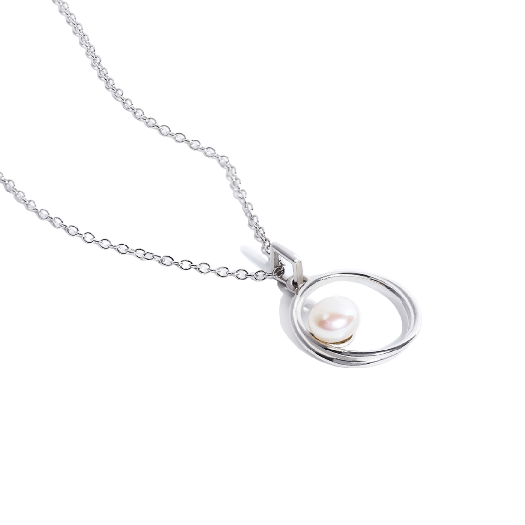 Disc Pearl Pendant