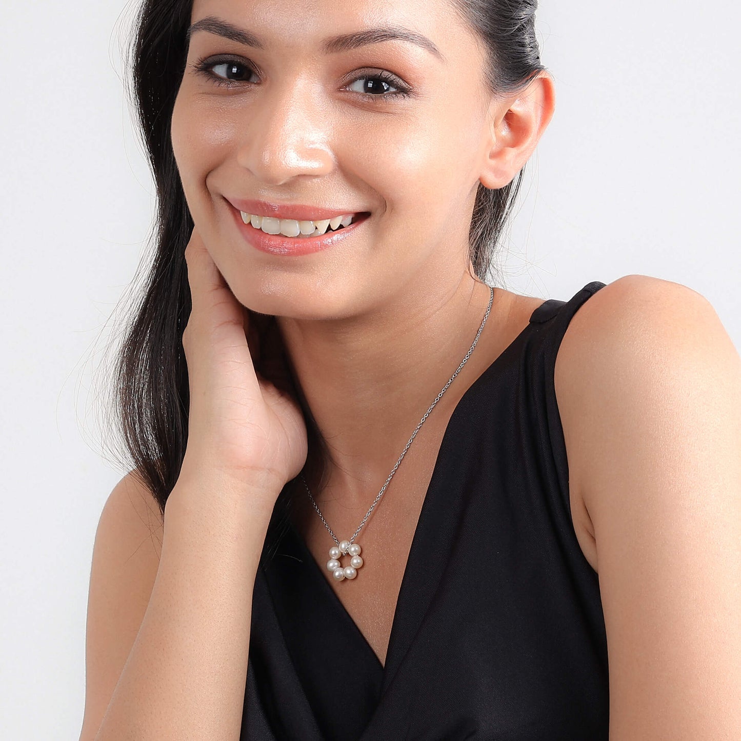 Flower Pearl Pendant