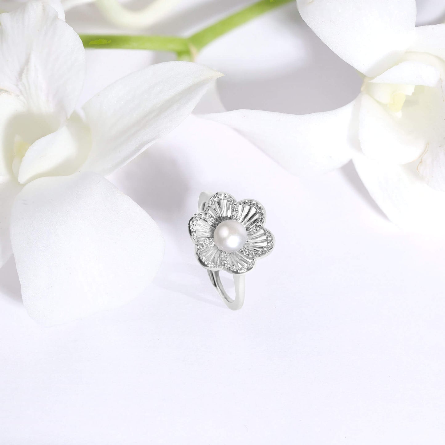 Floral Pearl Ring