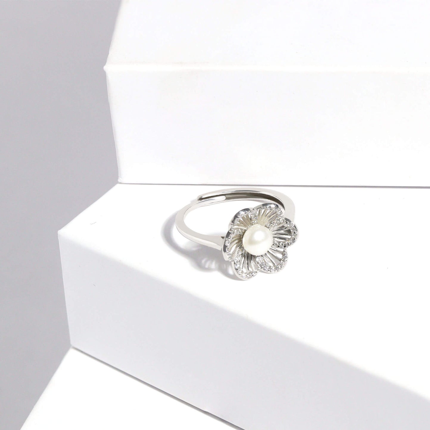 Floral Pearl Ring