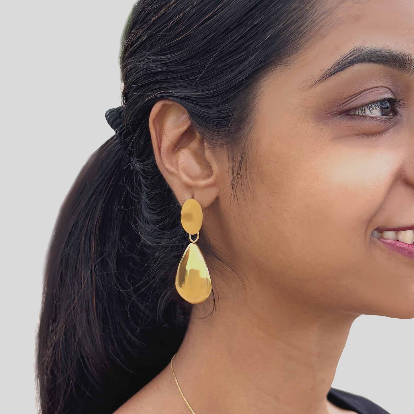 Dangling Drop Earrings