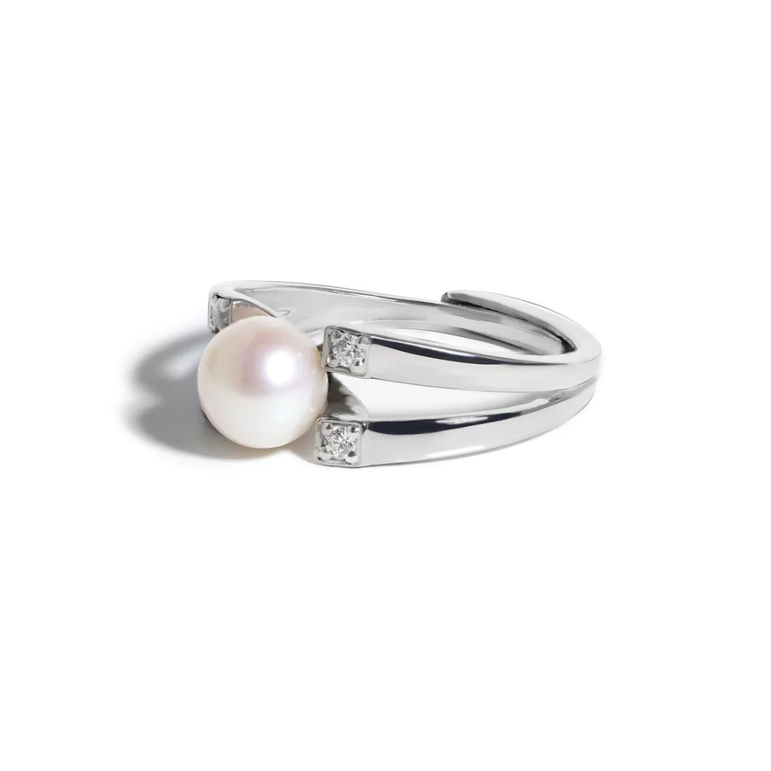 Classic Pearl Ring