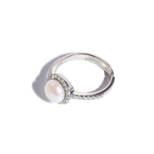 Gleam Pearl Ring