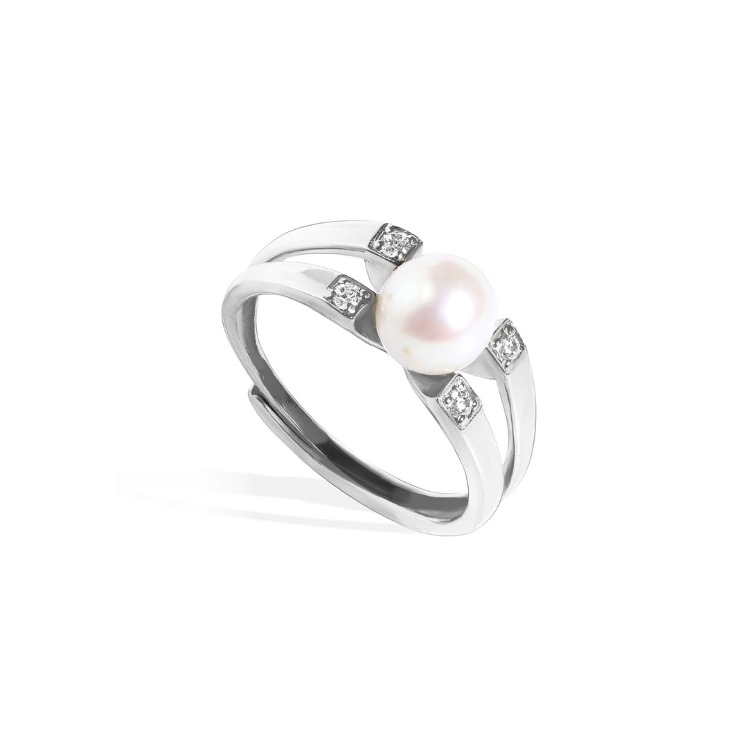 Classic Pearl Ring
