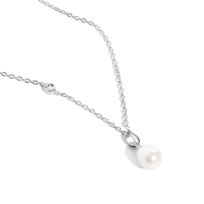Elegant Pearl Drop Pendant