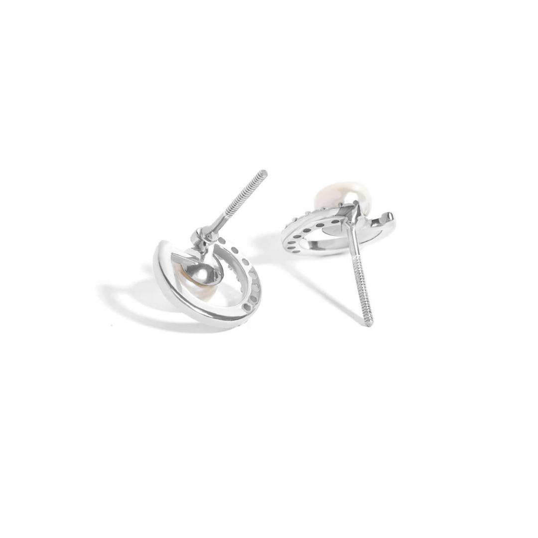 Disc Pearl Earrings