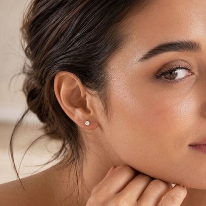 Lumi Stud Earrings