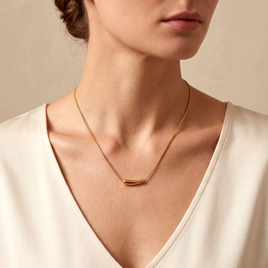 Sleek Bar Pendant