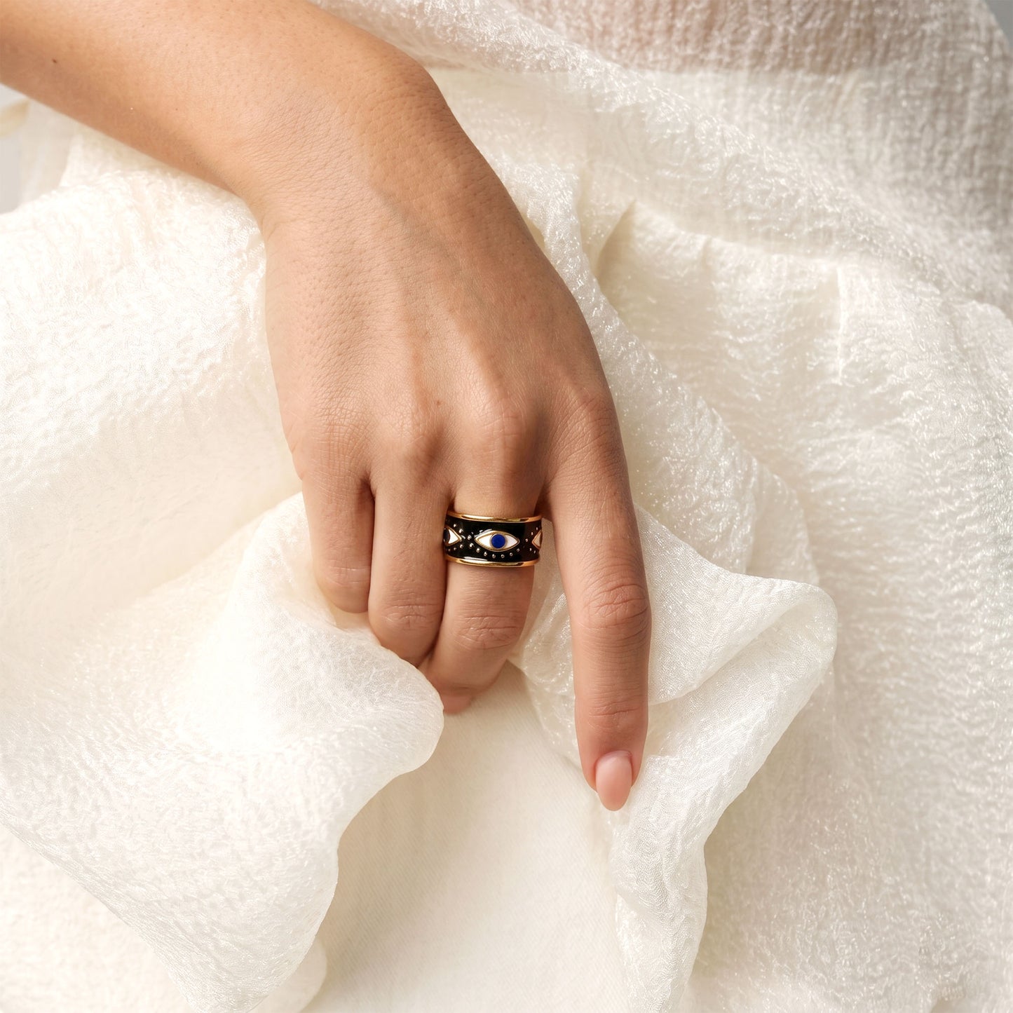 Eye See You Band Ring