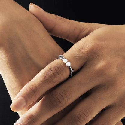 Twist Cross Pearl Ring