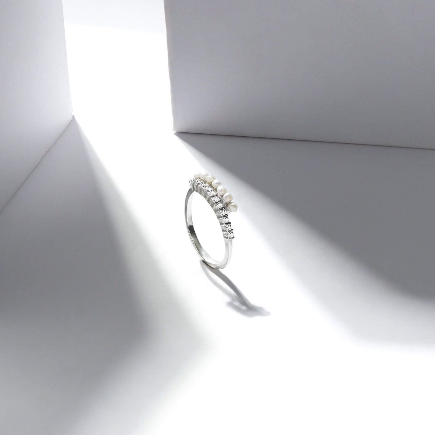 Shimmer Pearl Ring