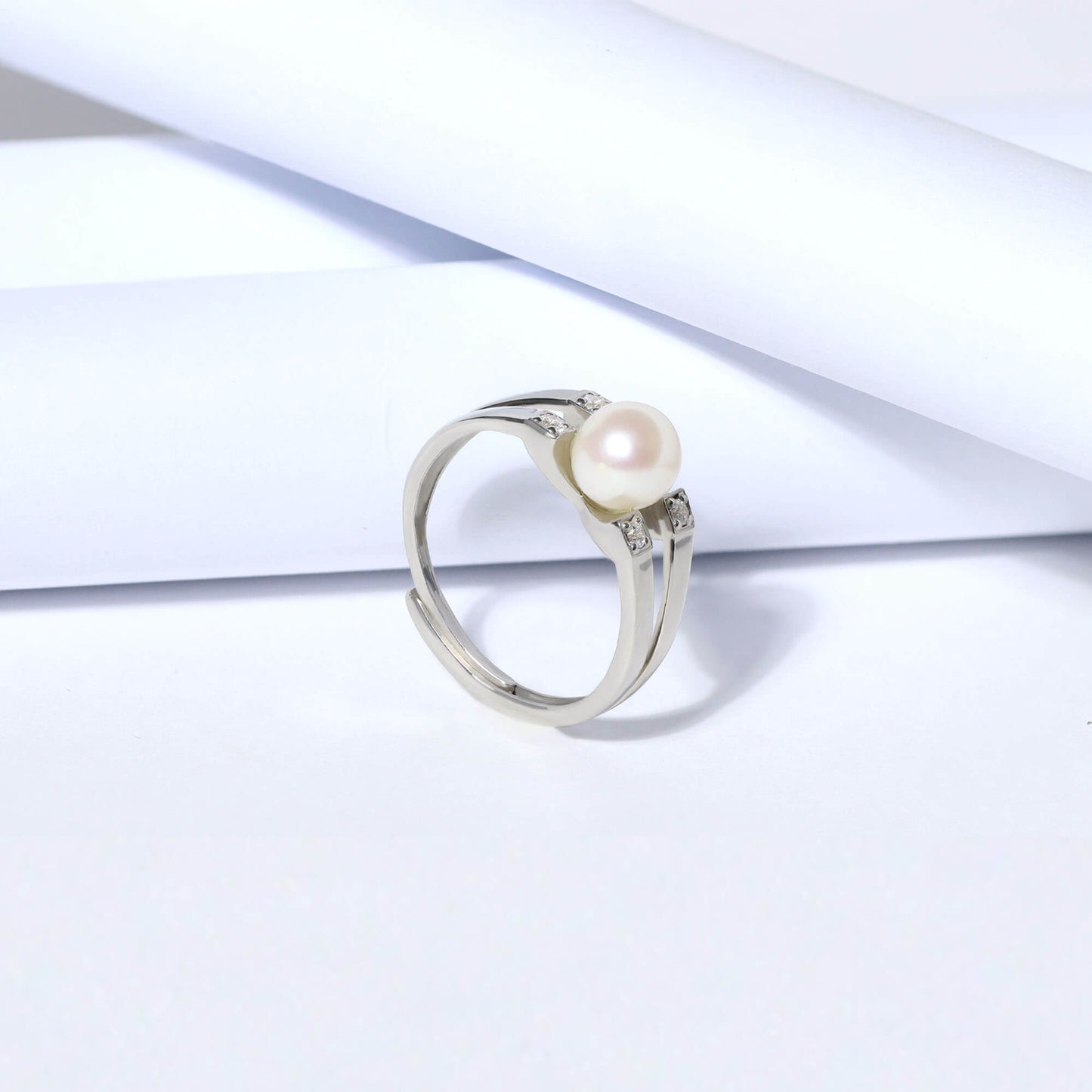 Classic Pearl Ring