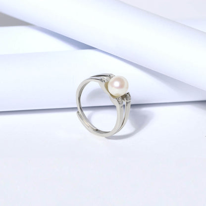Classic Pearl Ring